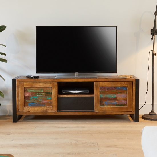 Urban Chic Wooden Tv Stand With 2 Doors And 1 Drawer