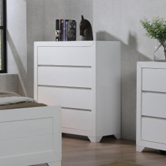 Zircon Wooden Chest Of 4 Drawers In White